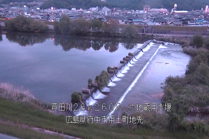 05月03日19時00分