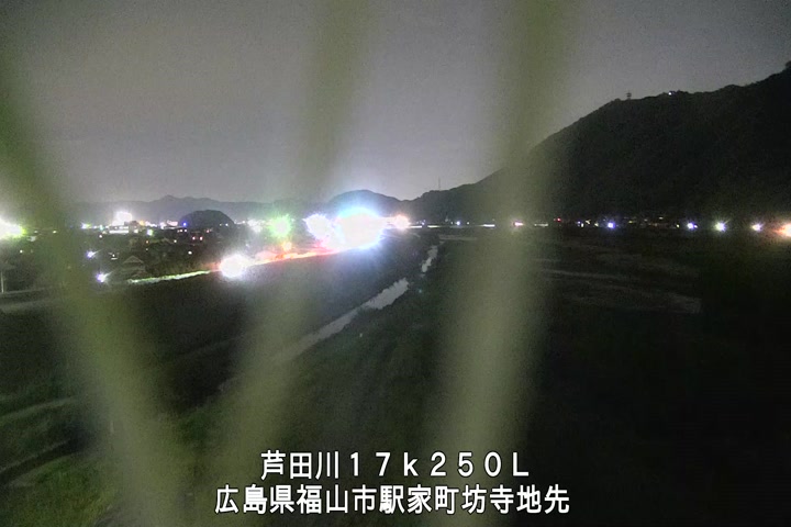 05月01日21時00分