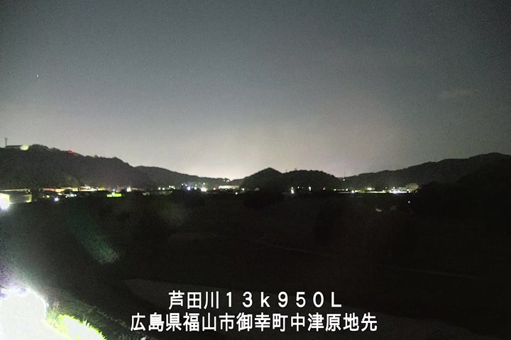 10月03日19時00分