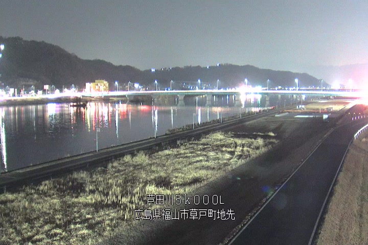 02月15日19時00分