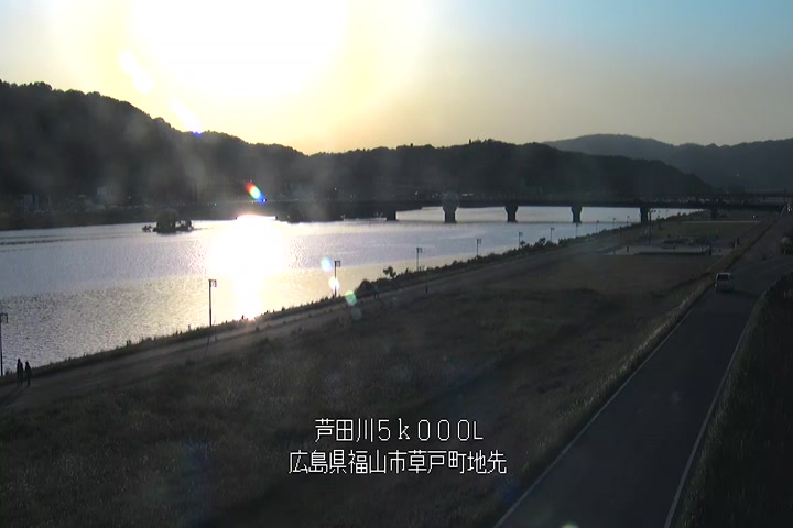 05月15日18時00分