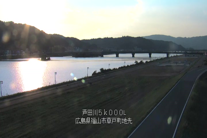 08月22日18時00分