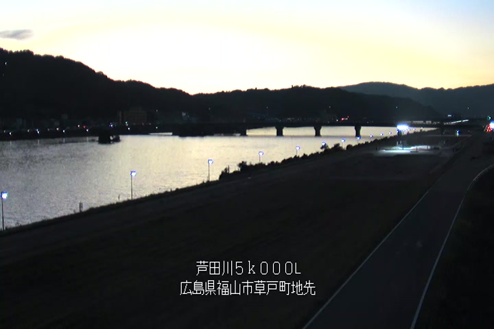 08月25日19時00分