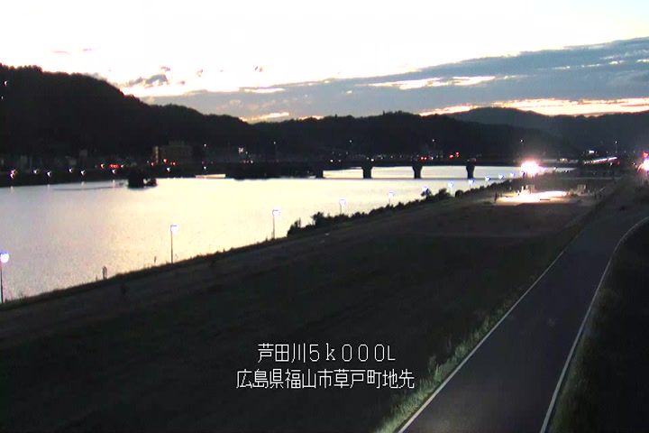 08月26日19時00分