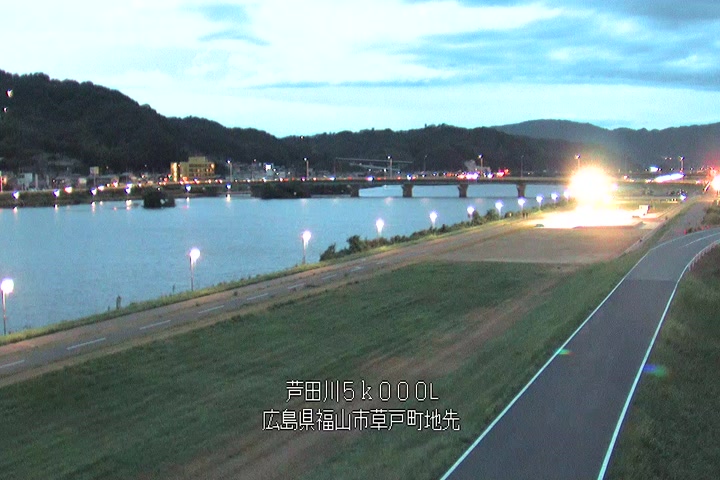 08月27日19時00分