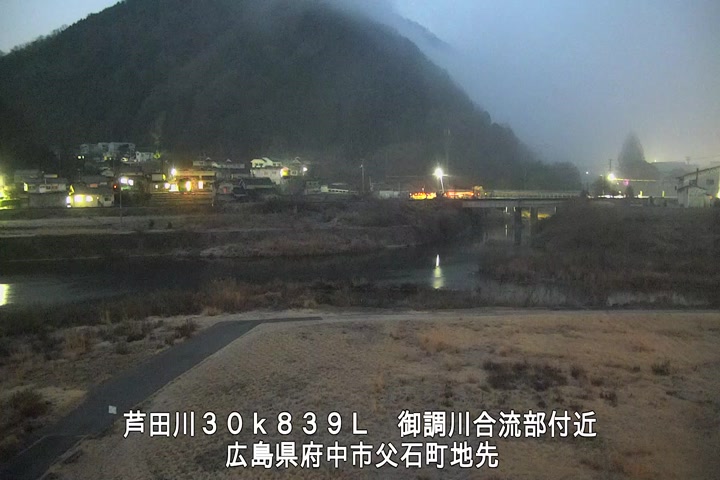 02月21日06時00分