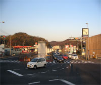 廿日市高架橋の工事の安全施設設置状況写真01