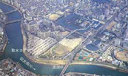 堀川浄化事業により旧太田川の水が導入された広島城のお堀とその周辺