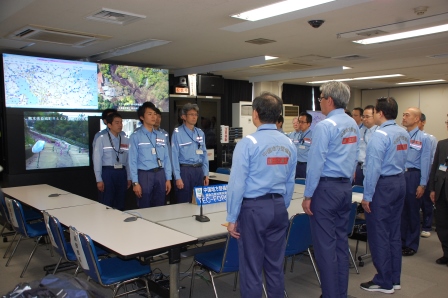 道路被災状況調査班・災害記録班　出発式