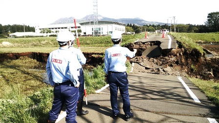 道路の被災状況調査（阿蘇市）