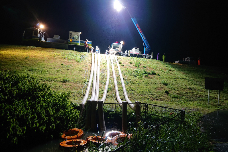 令和2年7月豪雨 福岡県大牟田市他の被災箇所へ照明車・排水ポンプ・車を派遣
