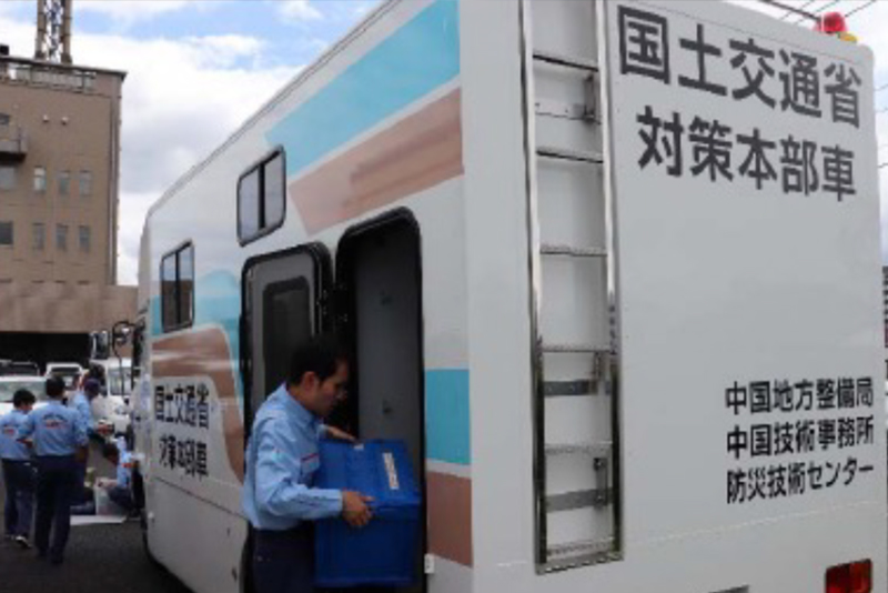 令和元年8月九州豪雨 (6月下旬からの大雨)鹿児島国道事務所へ待機支援車、対策本部車を派遣<