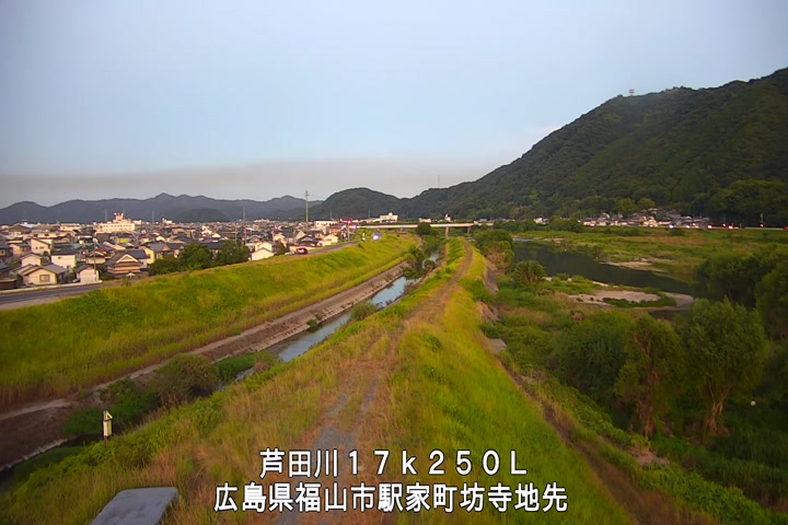08月19日19時00分