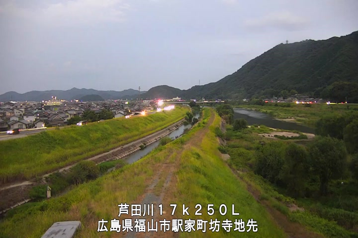08月21日19時00分