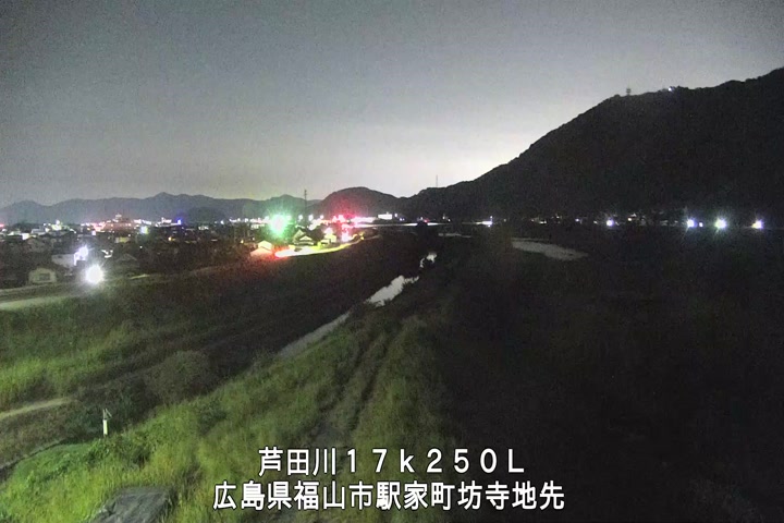 08月22日01時00分