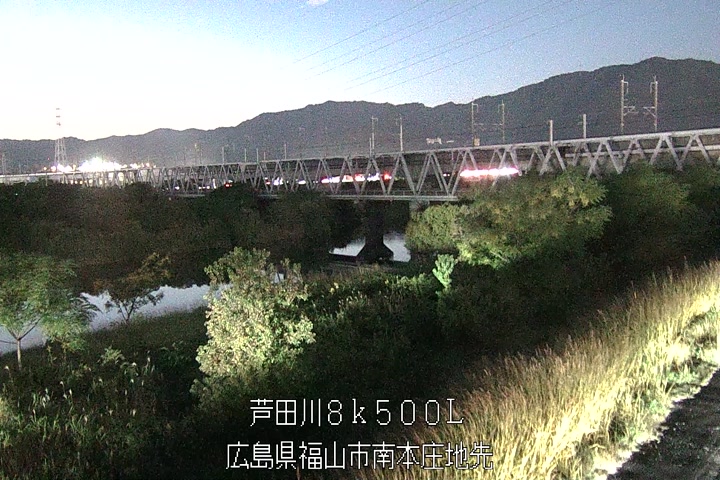 11月05日18時00分