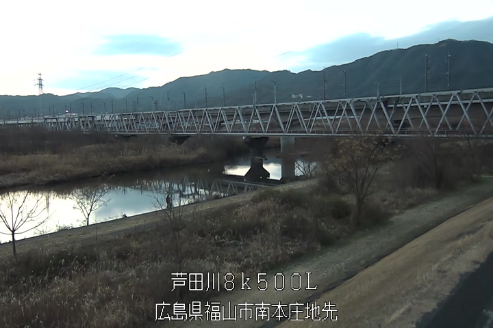 02月22日18時00分