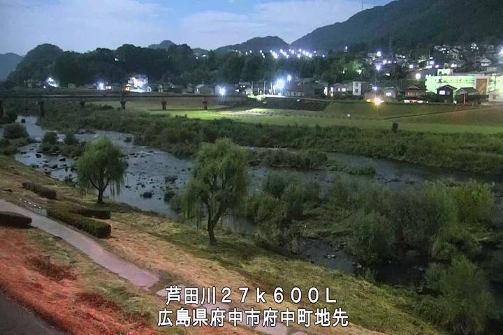 11月05日21時00分