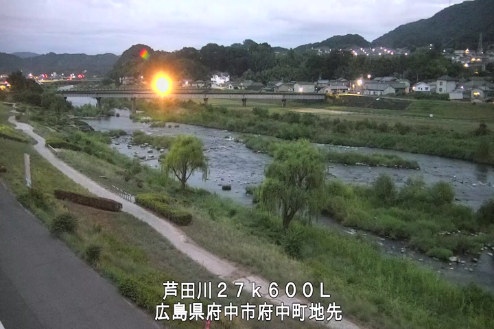 08月28日19時00分