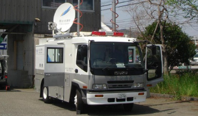 衛星通信車 衛星通信車