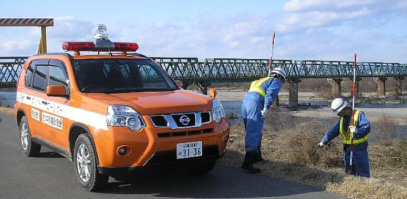 河川用パトロールカー