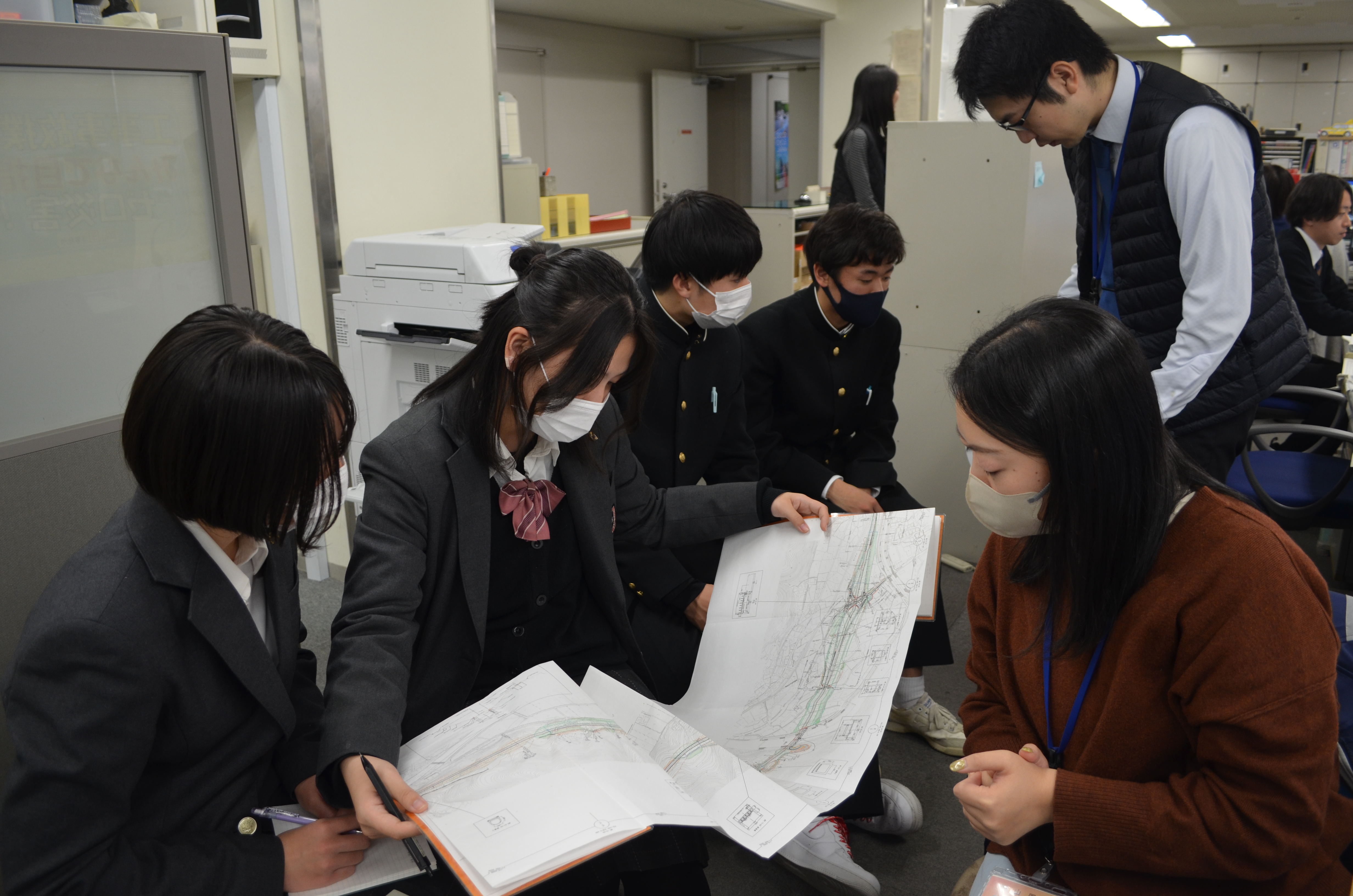 県立笠岡工業高校生を対象としたインターンの様子～各インターン生による「現場なう」もあります！～/