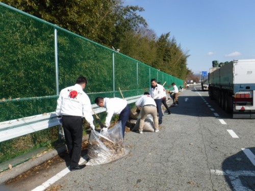 	道路をゴミ箱にしないで～全ての人にとって美しく快適な道へ～	/