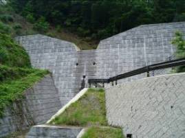 四季が丘2号砂防堰堤