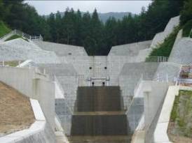 宮内3号砂防堰堤