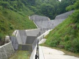 宮園3号砂防堰堤